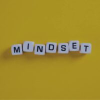Cara Membangun Growth Mindset di Tempat Kerja
