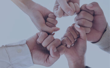 Apa Ciri Pemimpin Transformasional? 5 Karakteristik yang Membuat Pemimpin Ini Berbeda