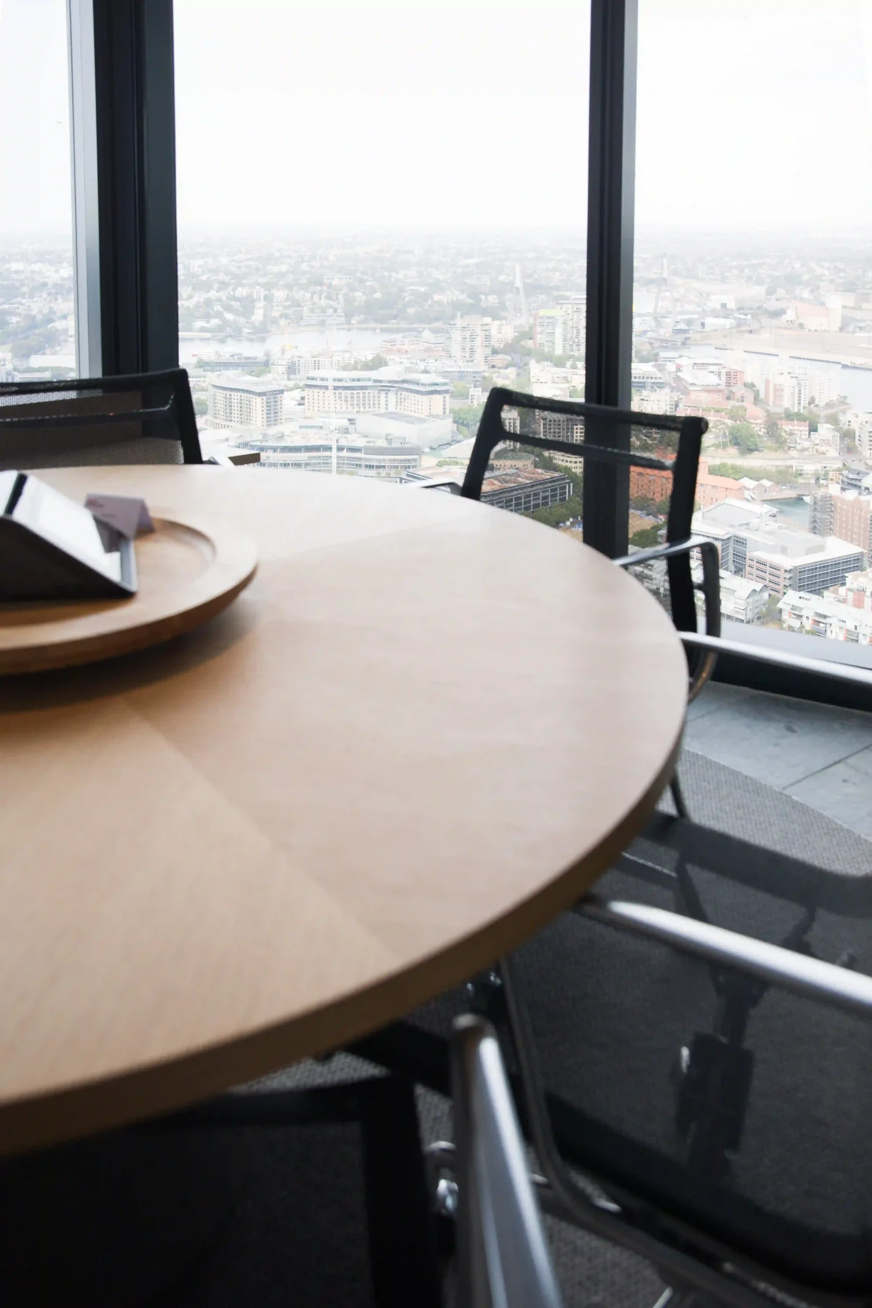 Apa itu Executive Coaching Executive Coaching adalah pendekatan transformasional untuk mempercepat pengembangan leader di level eksekutif